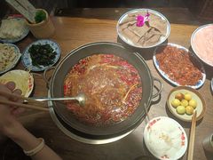 -萍姐火锅·公路夜市(武汉首店)