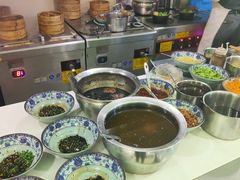 自助调料区-老新隆牛肉锅贴(新街口店)