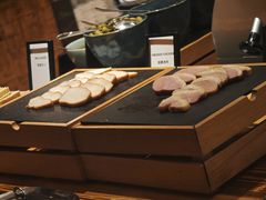 -广州万富希尔顿酒店·感趣自助餐厅·金秋蟹宴生蚝海鲜刺身