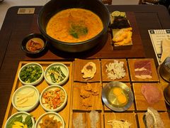 -银米·云南传统过桥米线(双廊黑金冠店)