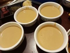 -洞庭洲·防空洞火锅·铜锅涮肉·烧烤(新百广场店)