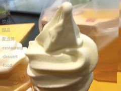 甜品站山茶花风味华夫筒-麦当劳(苏宁广场店)