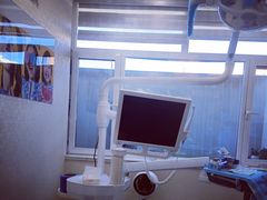 -荆氏口腔(繁兴街店)