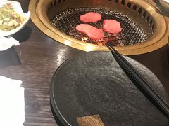 -山川小町·极番烧肉(新地假日广场店)