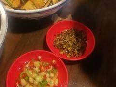 -富正毅三下锅·湘西韵味(天门山索道店)
