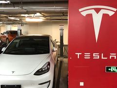 -TESLA 特斯拉(上海太古汇体验店)