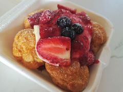 草莓蛋糕咸奶油泡芙-BUTTERFUL&CREAMOROUS 黄油与面包(三里屯太古里店)