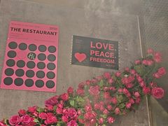 -海底捞火锅(新松江路生日主题店)