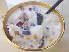 -津椰本·海南正宗椰奶清补凉(店一店)