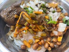 招牌锅烧粉-桂山禾·桂林卤菜粉(上海首店)