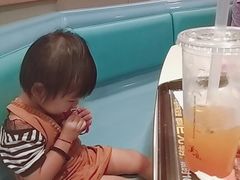 -麦当劳(中唱大厦店)