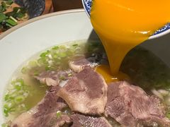-八月美食小馆(银泰城总店)