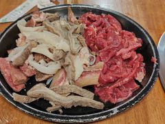 -小志家.野生菌鲜切牦牛肉牛杂火锅