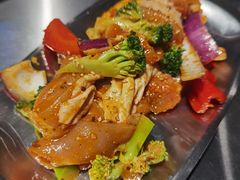 -马路牙子烧烤音乐酒馆(望京店)