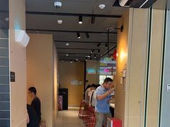 -麦当劳(中二横路店)