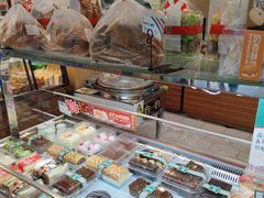 -光明牛奶棚(南泉店)