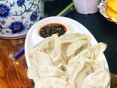 猪肉白菜水饺-老刘生态大鱼坊铁锅炖鱼(赛马场店)