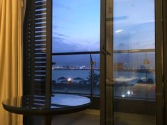 -上海南汇嘴大堤酒店