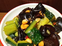 -顺溜·手工刀削面·黑金店(铜锣湾店)