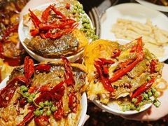 -辣尚瘾·烤鱼·新川菜(牡丹园直营店)