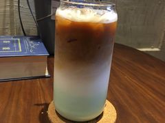 -ZING COFFEE 镜咖啡