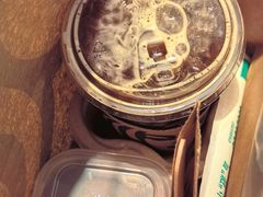 冰美式-星巴克(青岛火车北站候车大厅店)