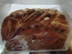 -红宝石·鲜奶小方·海派西点房(金杨店)