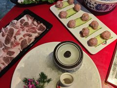 -二荆条·蜀鲜汇城市森林火锅