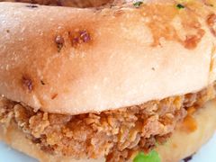 黄金三脆鸡腿堡-必胜客(堤口路店)