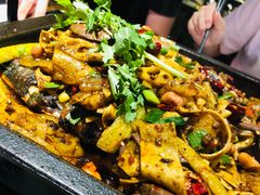 -俏巴妹烤鱼香锅(奥体店)