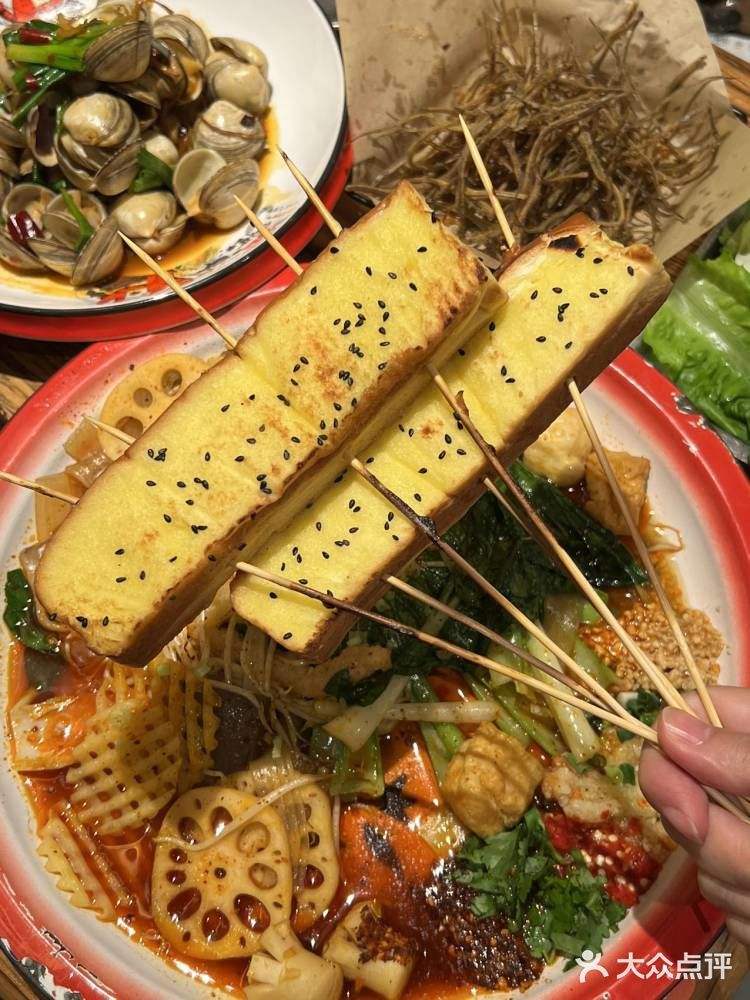 深圳撸串界的新霸主，来了就不想走的地方！