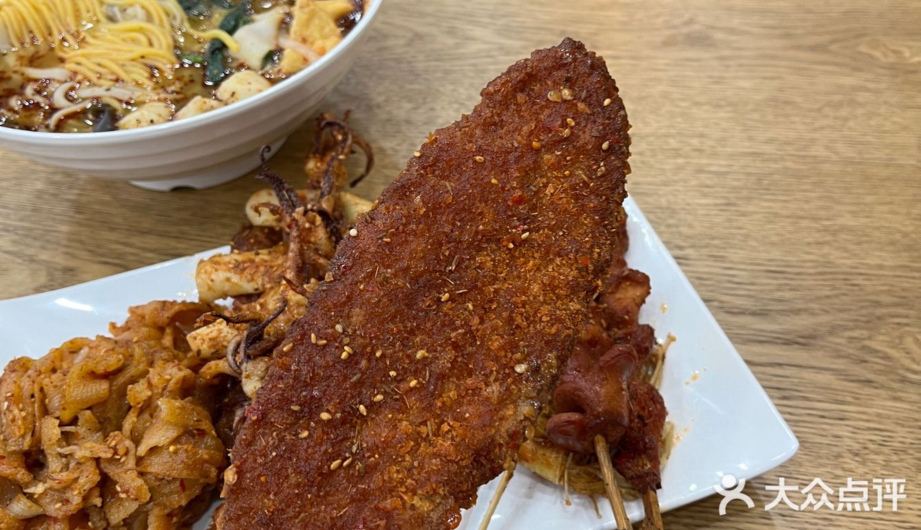 北京｜三里屯这家东北炸冷面和麻辣烫牛啊！🍤