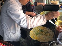 -正宗杂粮煎饼香软鸡蛋饼