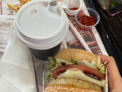 -The Habit Burger Grill 哈比特汉堡(爱琴海店)
