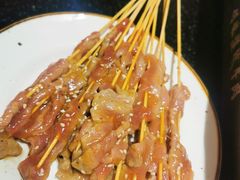 -何妹湿辣牛肉·粤式烧烤砂煲(桂雅路店)