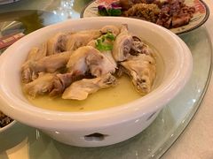 -东豪园林海鲜酒家(南港路辅路店)
