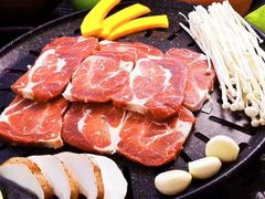 -青瓦炭韩潮烤肉(花园道店)