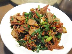 大蒜辣椒炒烤五花肉-天下客饭店(中山路店)