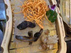 -滇釜火锅·能喝汤的火锅(车公庄店)