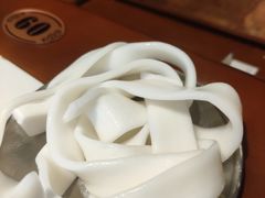 -强盅盅重庆市井火锅店(中央大街店)