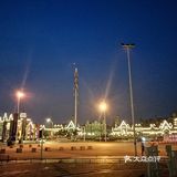 早是人烟，跳广场舞的，吃夜宵的