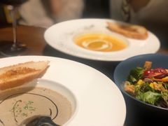 杏仁奶油蘑菇汤-404干式熟成牛排馆•聚会餐厅