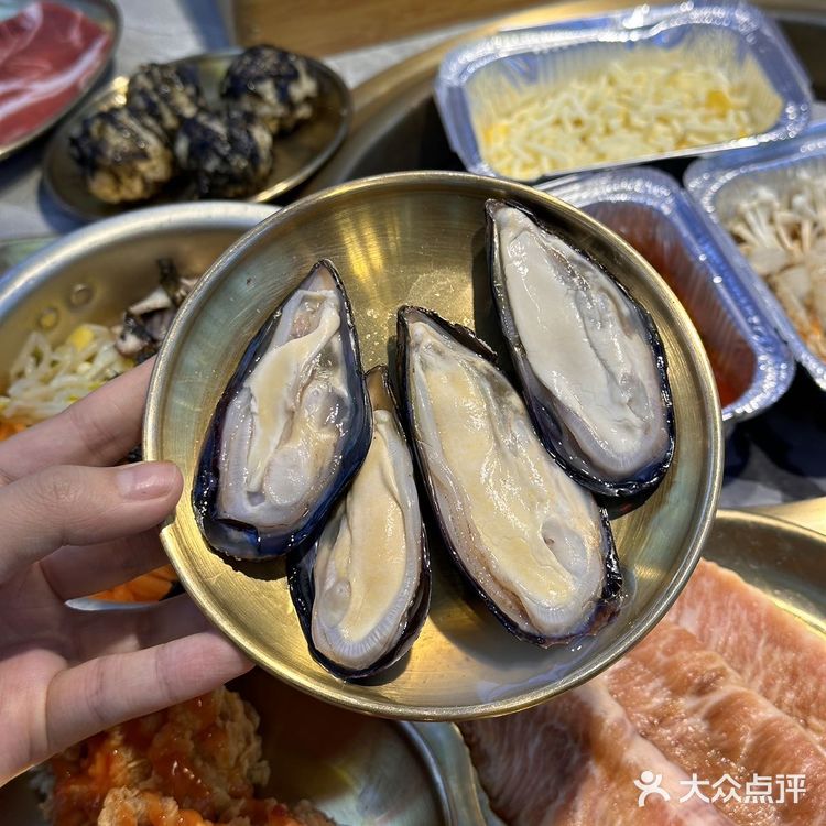 烤肉饮料不限量畅吃！！