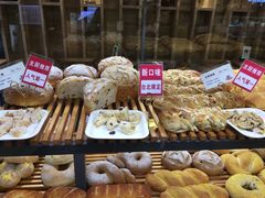 -焙丽拾光(麦凯乐直营店)