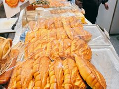 -万利隆·活力烘焙(人民路店)