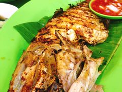 -明记烧鱼美味店