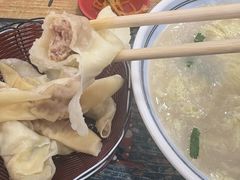 -老东门糁烫面角总店