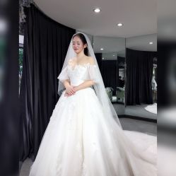 -艾米丽婚纱礼服