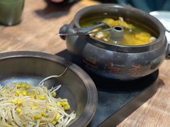 原味汽锅鸡-云海肴云南菜(浦江欢乐颂店)