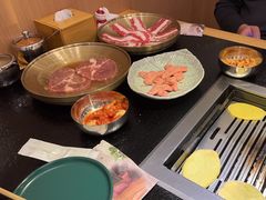 -臻牛烤肉